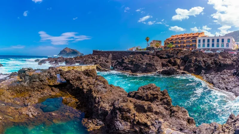 El Caleton Natural Pools: A Refreshing Escape into Pristine Wilderness