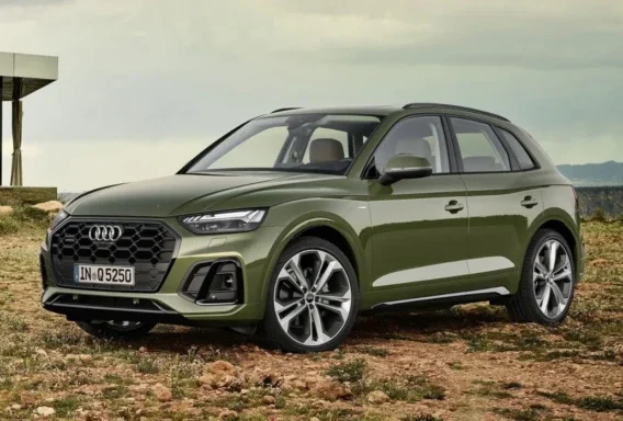 Audi Q5 (Automatic, 2.0 L, 5 Seats)