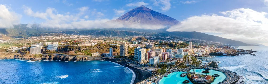 Puerto de la Cruz: A Enchanting Blend of History, Natural Beauty, and Vibrant Culture