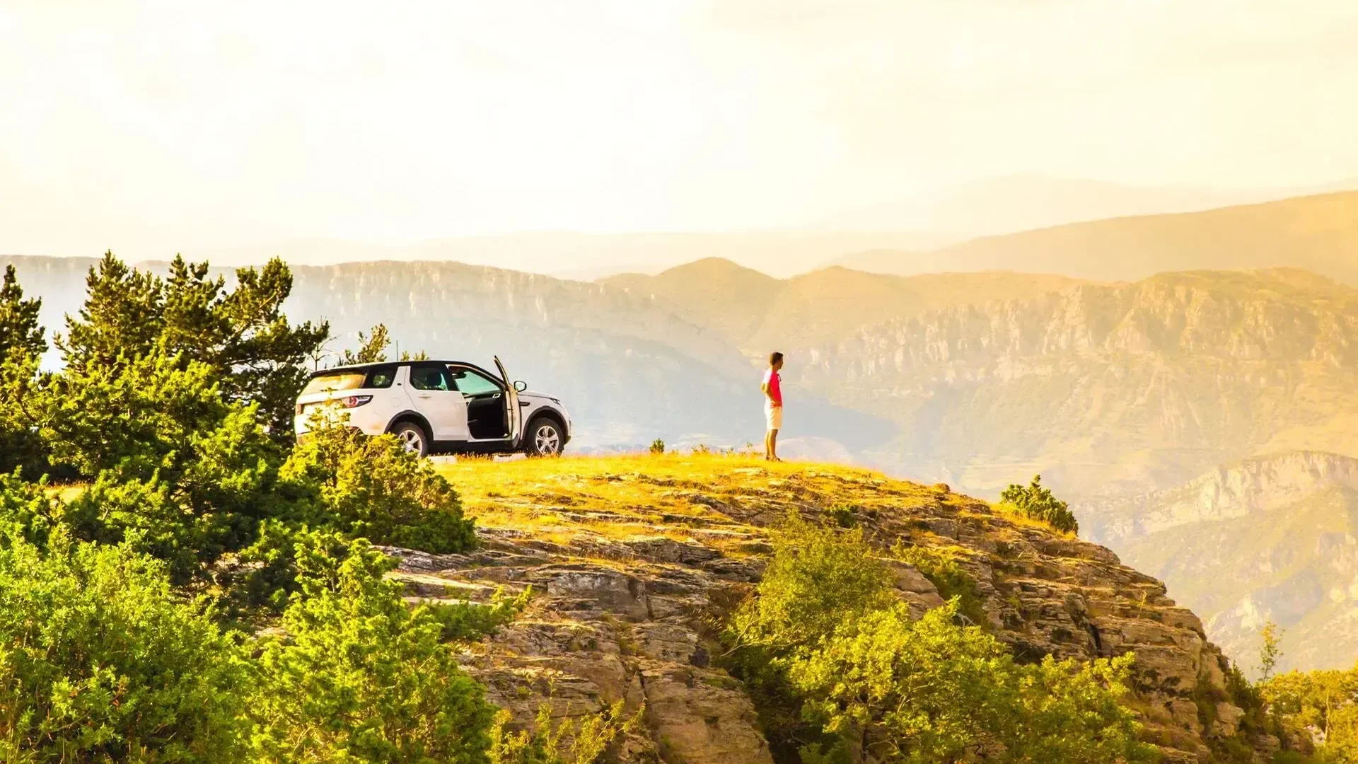 Renting a Car in Tenerife (2026 Guide) – Tips, Costs & Luxury Cars